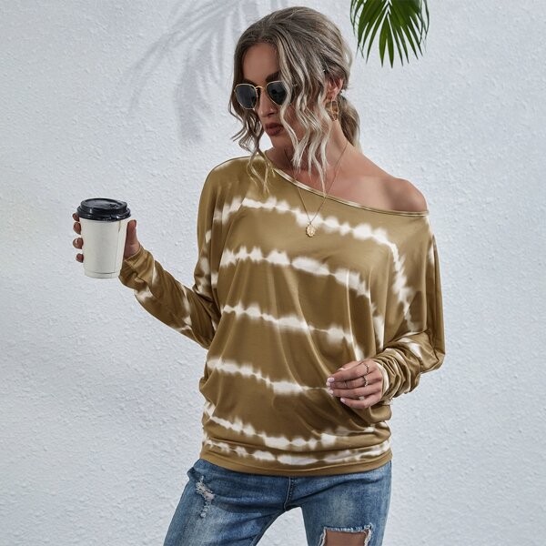 

Tie Dye Batwing Sleeve Tee, Khaki