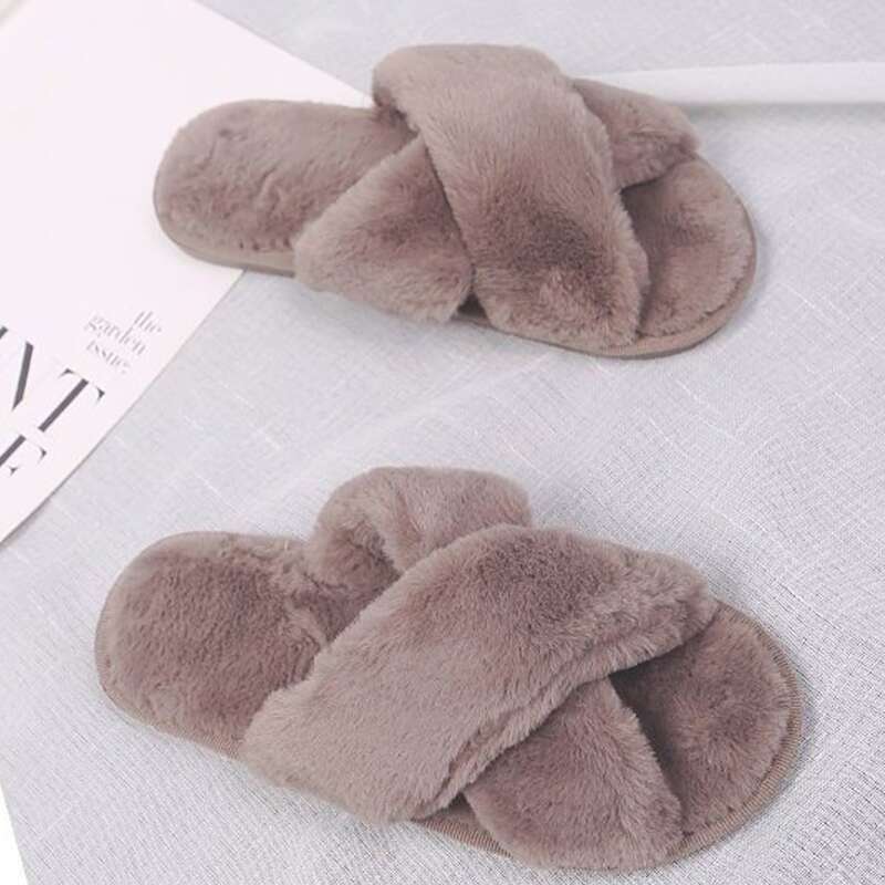 

Crisscross Faux Fur Fluffy Slippers, Mocha brown