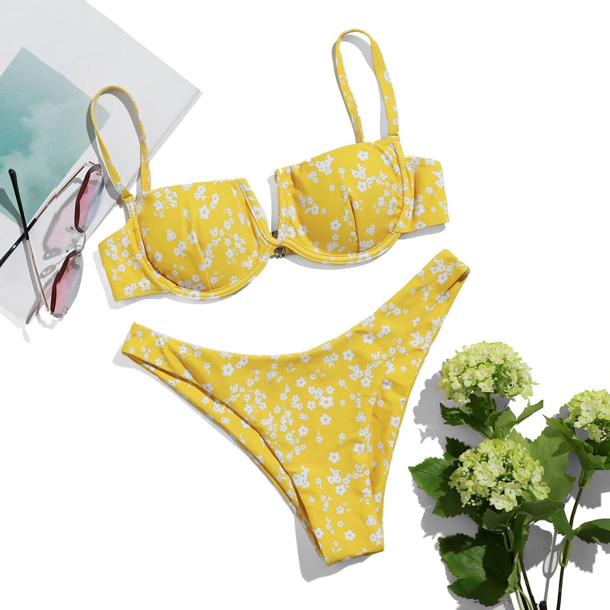 

Ditsy Floral Push Up Bikini Swimsuit, Yellow