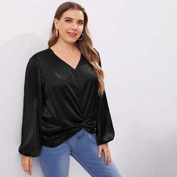 

Plus V-neck Twist Hem Blouse, Black