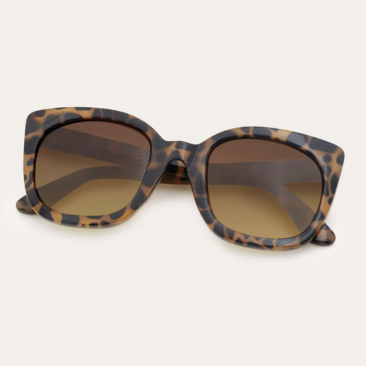 

Tortoiseshell Frame Sunglasses