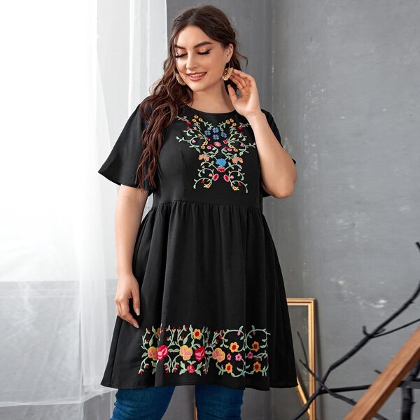 

Plus Floral Embroidery Ruffle Hem Longline Blouse, Black