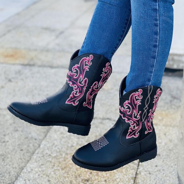 

Floral Embroidery Western Boots, Black