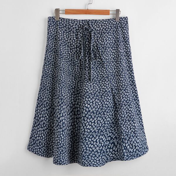 

Plus Knot Front Ditsy Floral Skirt, Navy blue