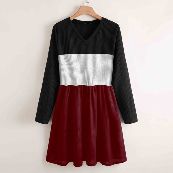 

Plus Cut And Sew Babydoll Dress, Multicolor