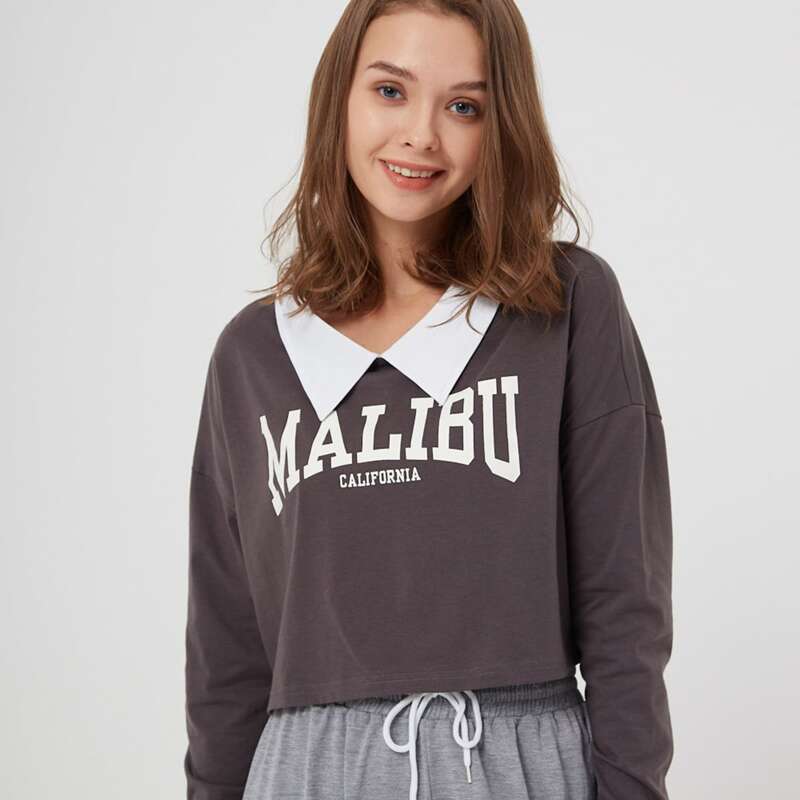 

Letter Contrast Collar Oversized Crop Tee, Grey