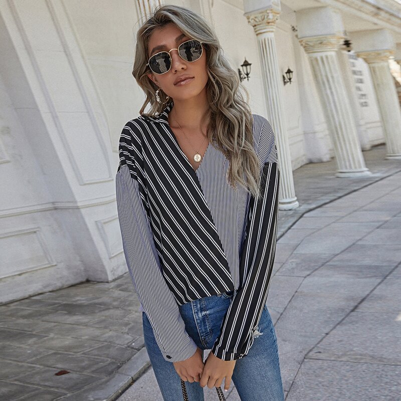 

Drop Shoulder Striped Top, Black and white