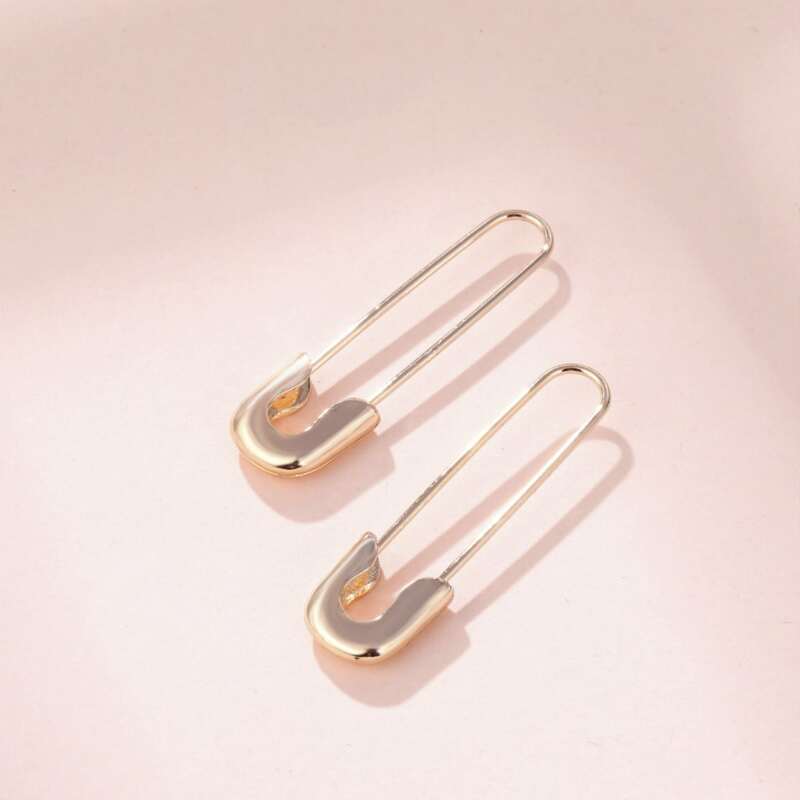 

Safety Pin Design Earrings, Rose gold