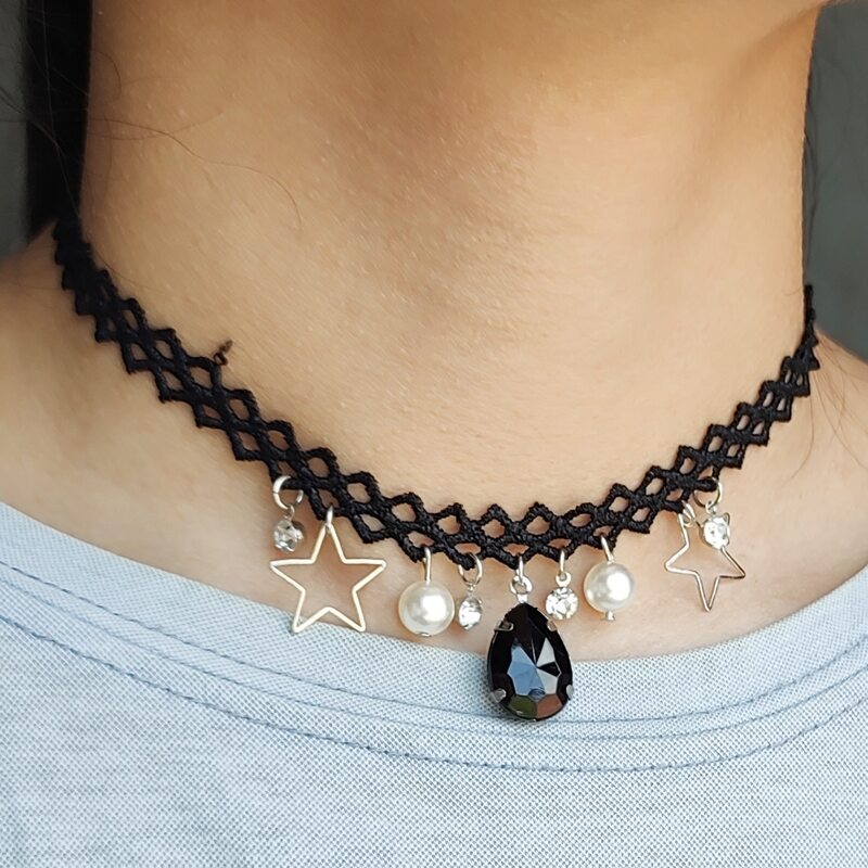 

Rhinestone & Star Decor Lace Choker, Black