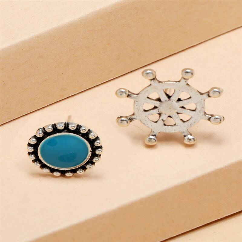 

3pcs Shell Stud Earrings, Multicolor