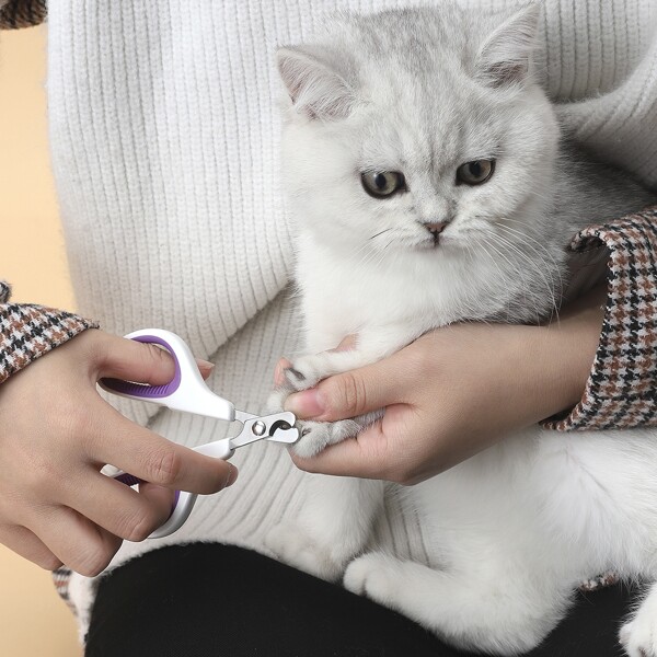 

Colorblock Cat Nail Clipper, Purple
