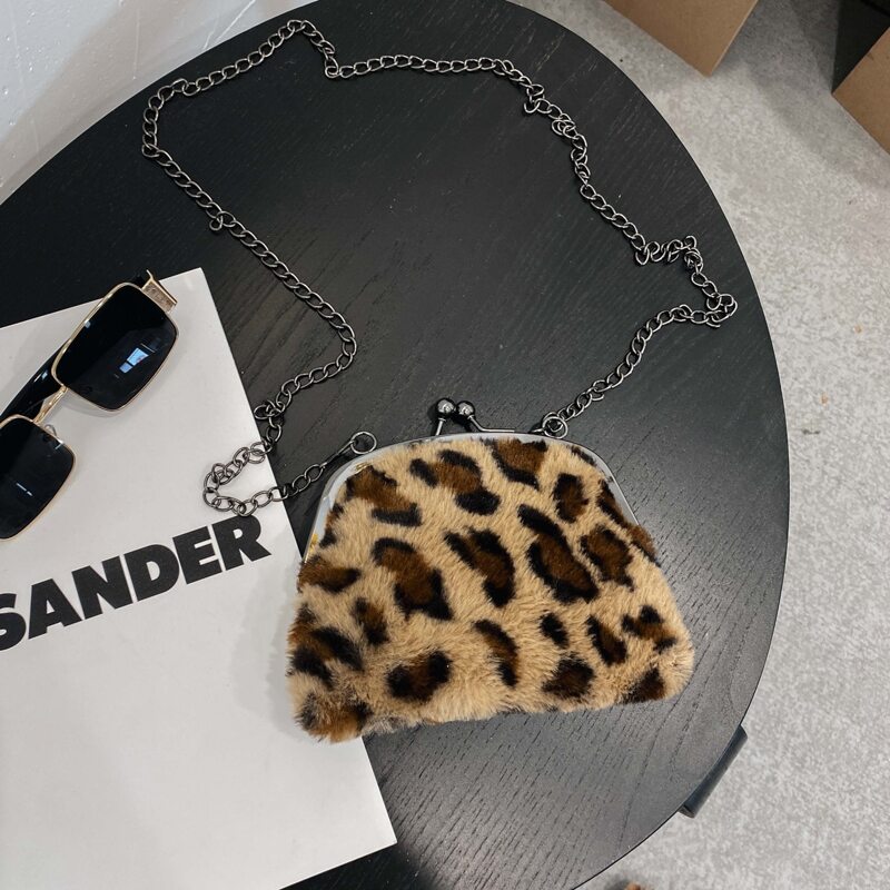 

Kisslock Faux Fur Fluffy Leopard Bag, Khaki