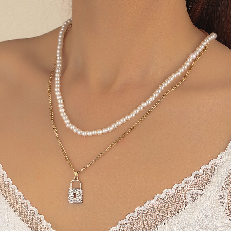 

Rhinestone Lock Faux Pearl Layered Necklace, Multicolor