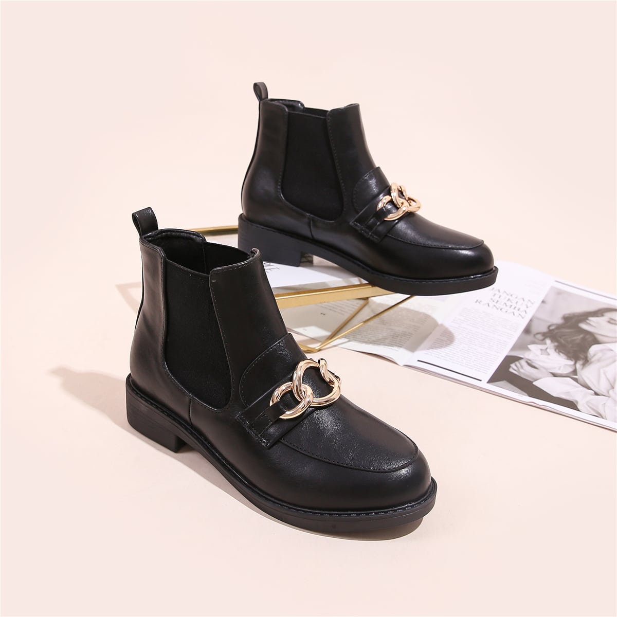 Image of Chain Decor Block Heeled Chelsea Boots