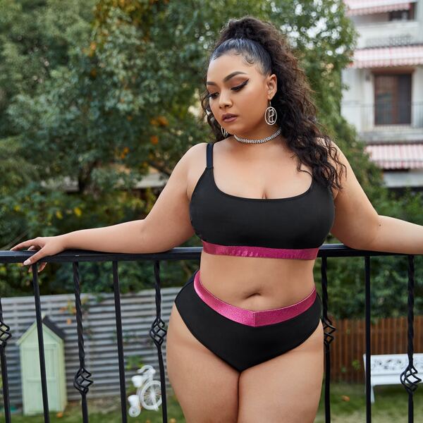 

Plus Contrast Side Bikini Swimsuit, Black