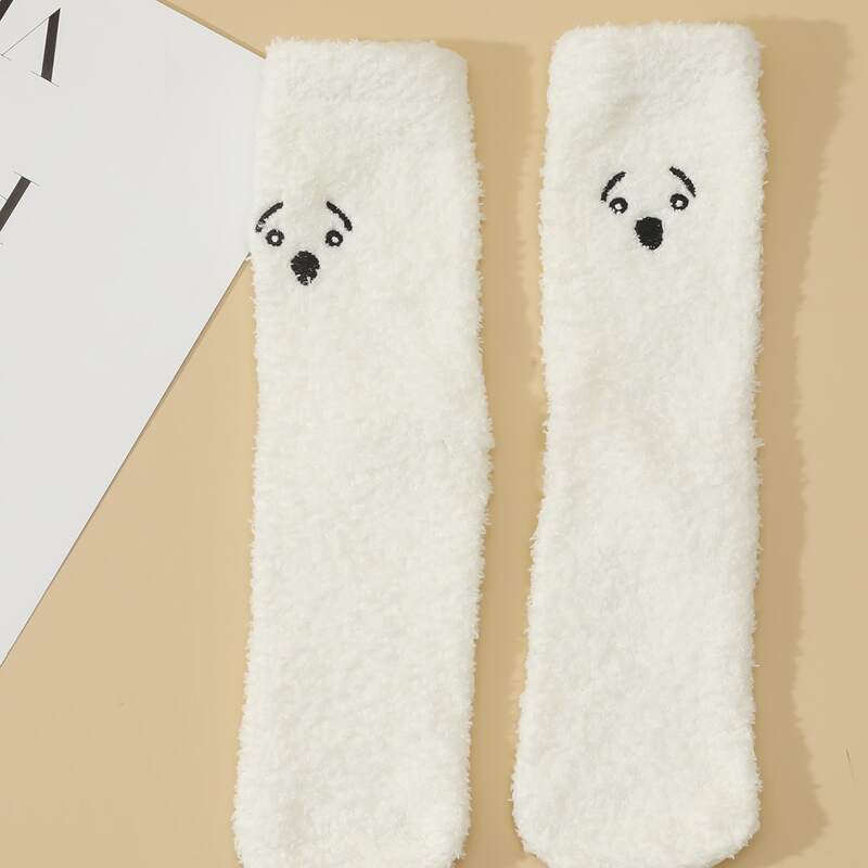 

1pair Cartoon Embroidery Crew Socks, White