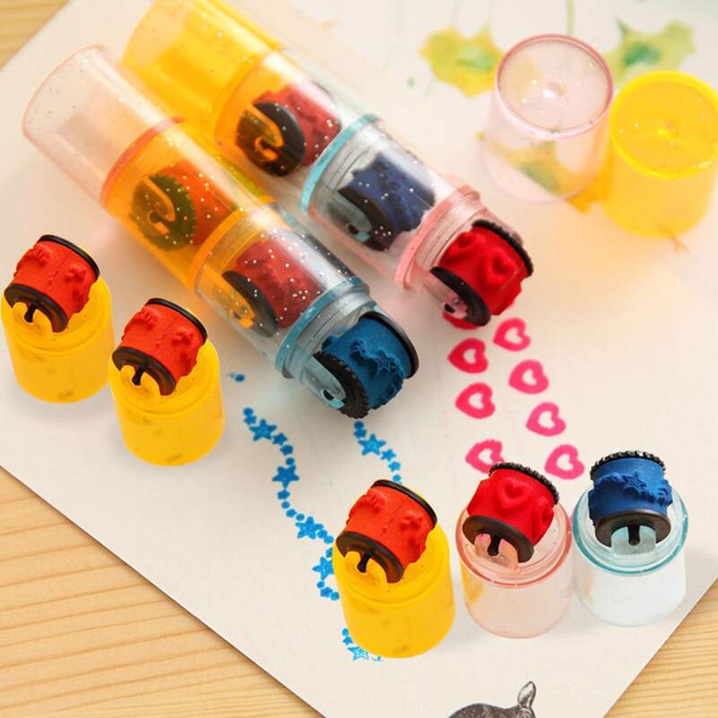 

1pc 3 Grid Random Cartoon Stamp, Multicolor
