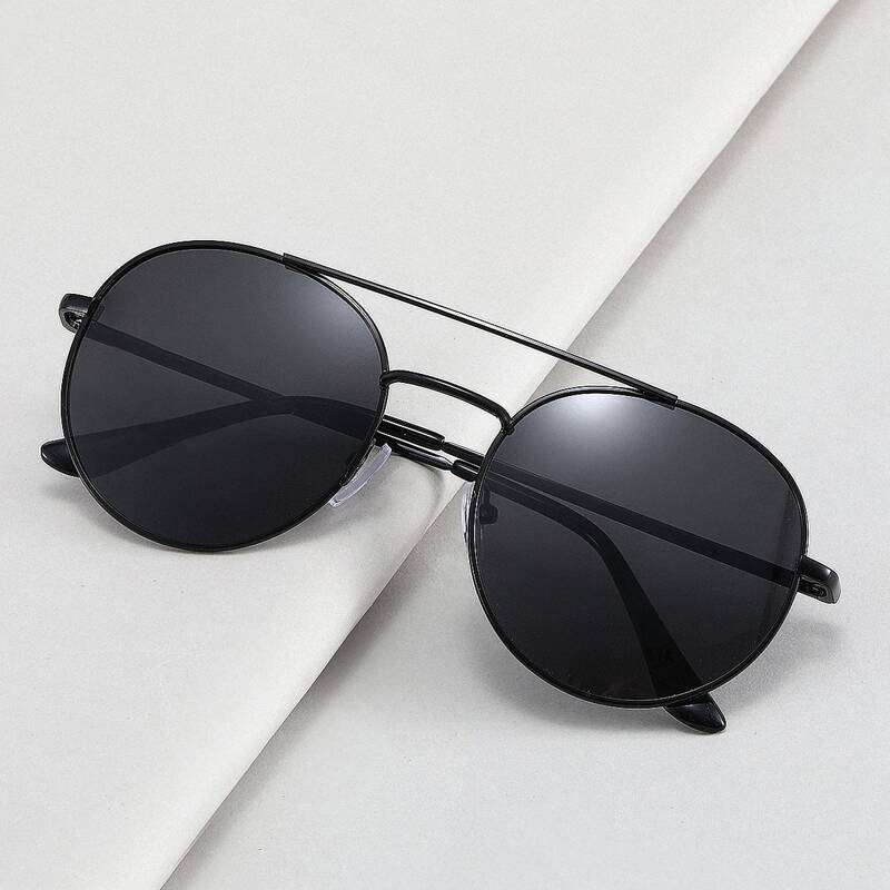 

Guys Round Frame Sunglasses, Black