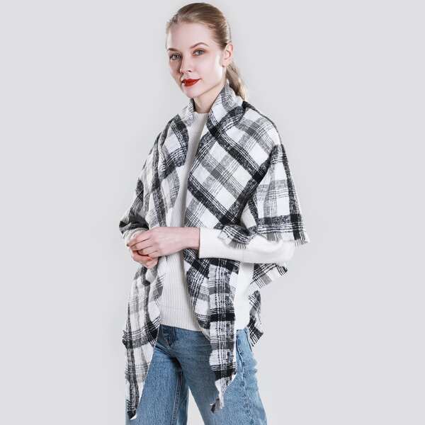 

Plaid Pattern Raw Hem Scarf, Black and white