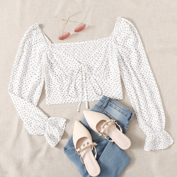 

Allover Print Knot Front Crop Blouse, White