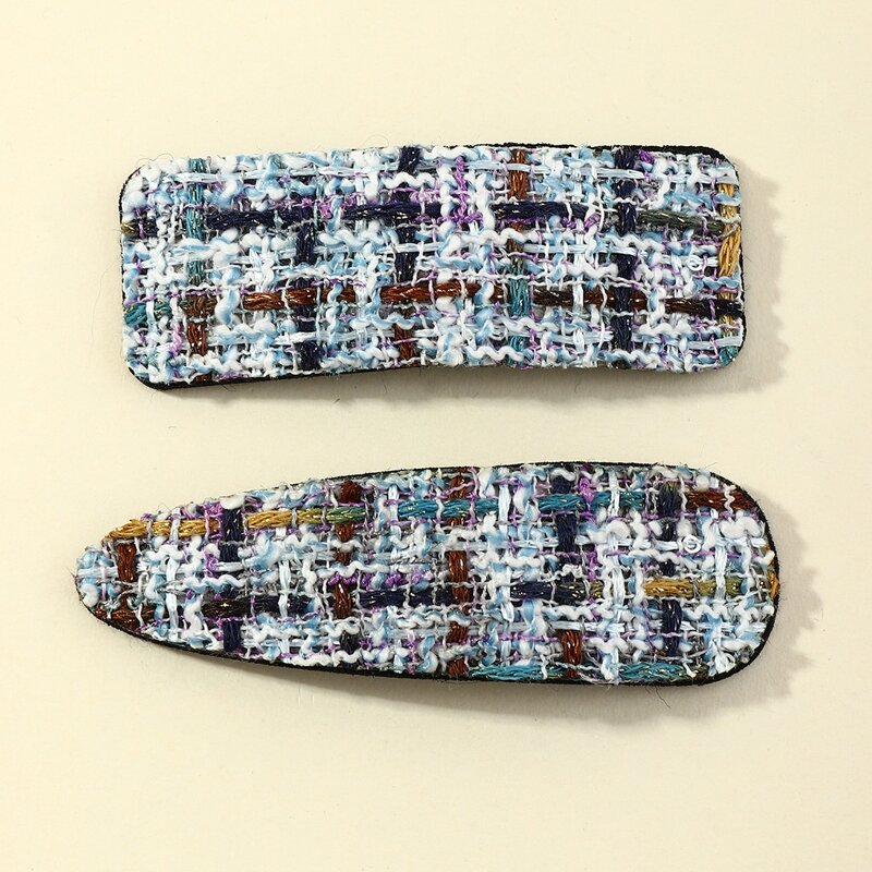 

2pcs Tweed Plaid Hair Clip, Multicolor