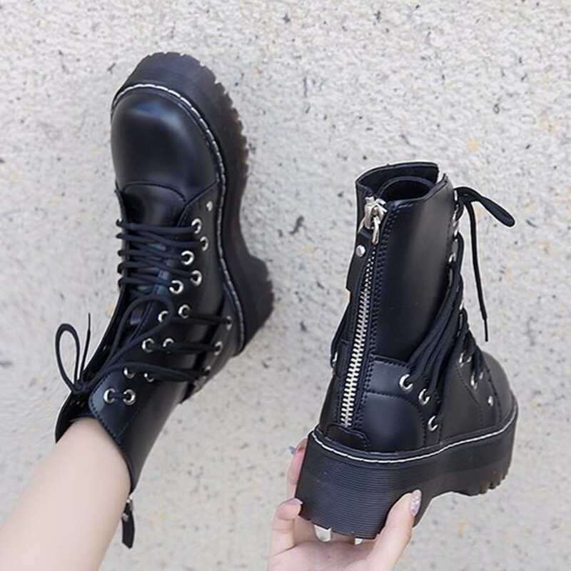 

Flatform Lace Up Boots, Black