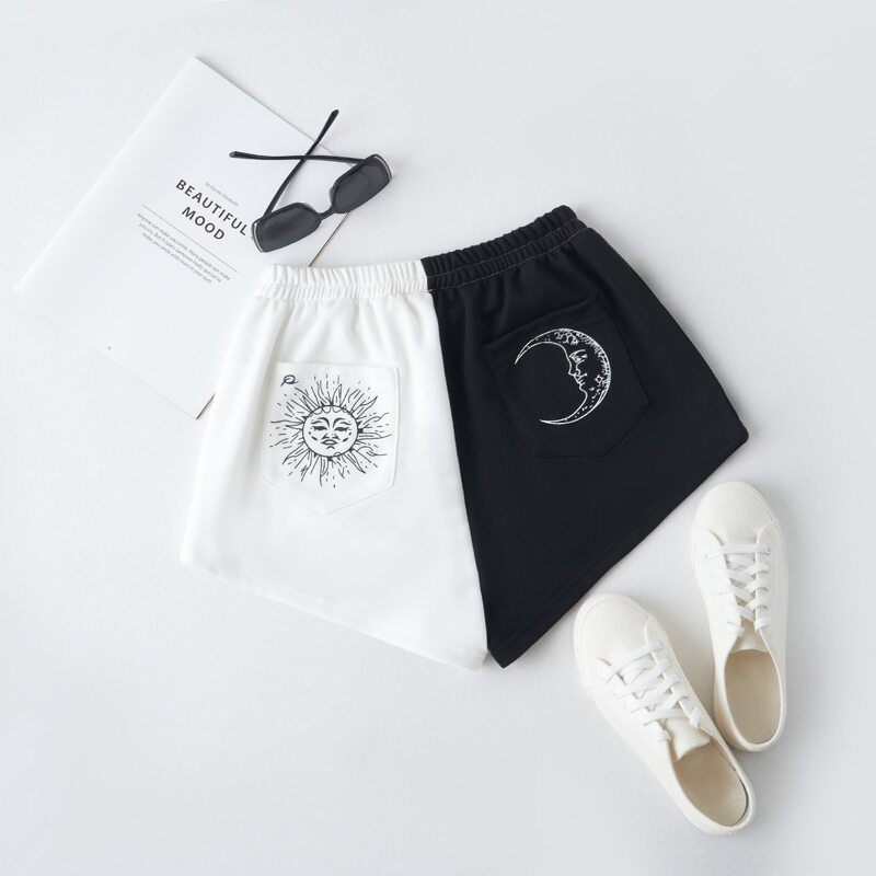 

Colorblock Sun & Moon Graphic Pocket Shorts, Black and white