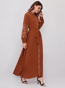 Mulvari Kaftan & Jalabiya Thắt lưng Nút Thêu Hoa Khiêm tốn - Rỉ Nâu - Xem 4