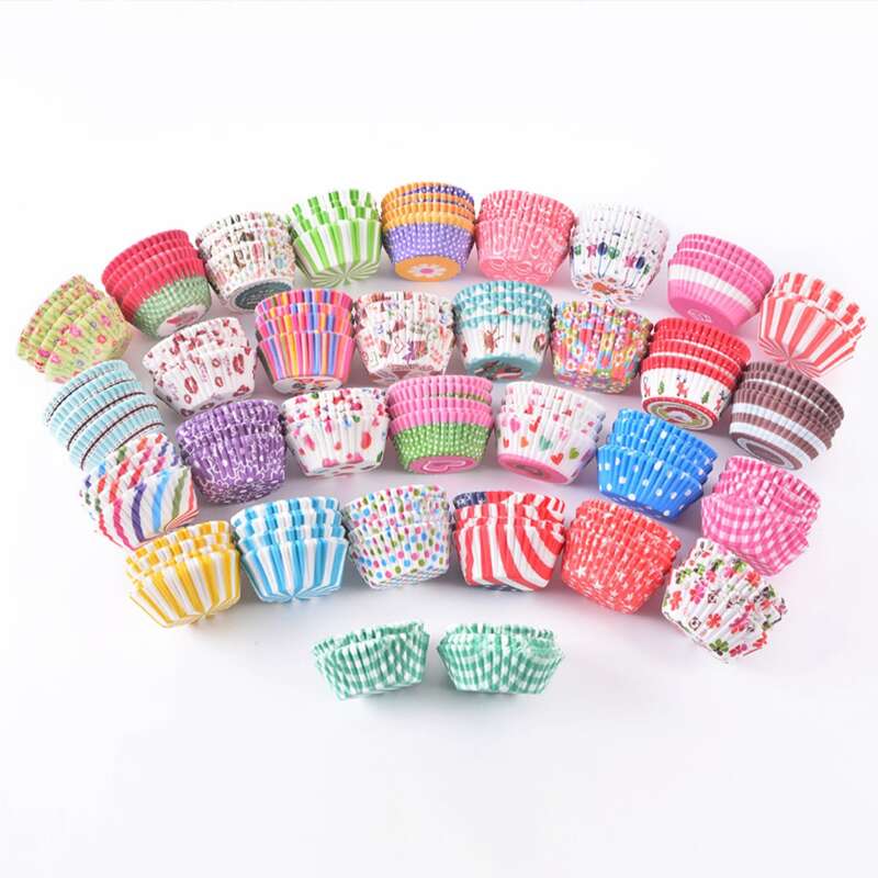 

100pcs Random Pattern Cupcake Baking Cup, Multicolor