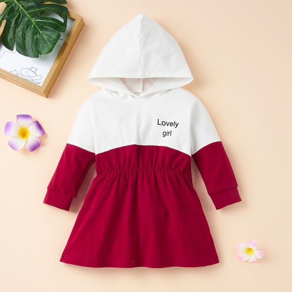 

Baby Girl Letter Graphic Spliced Hoodie Dress, Red and white