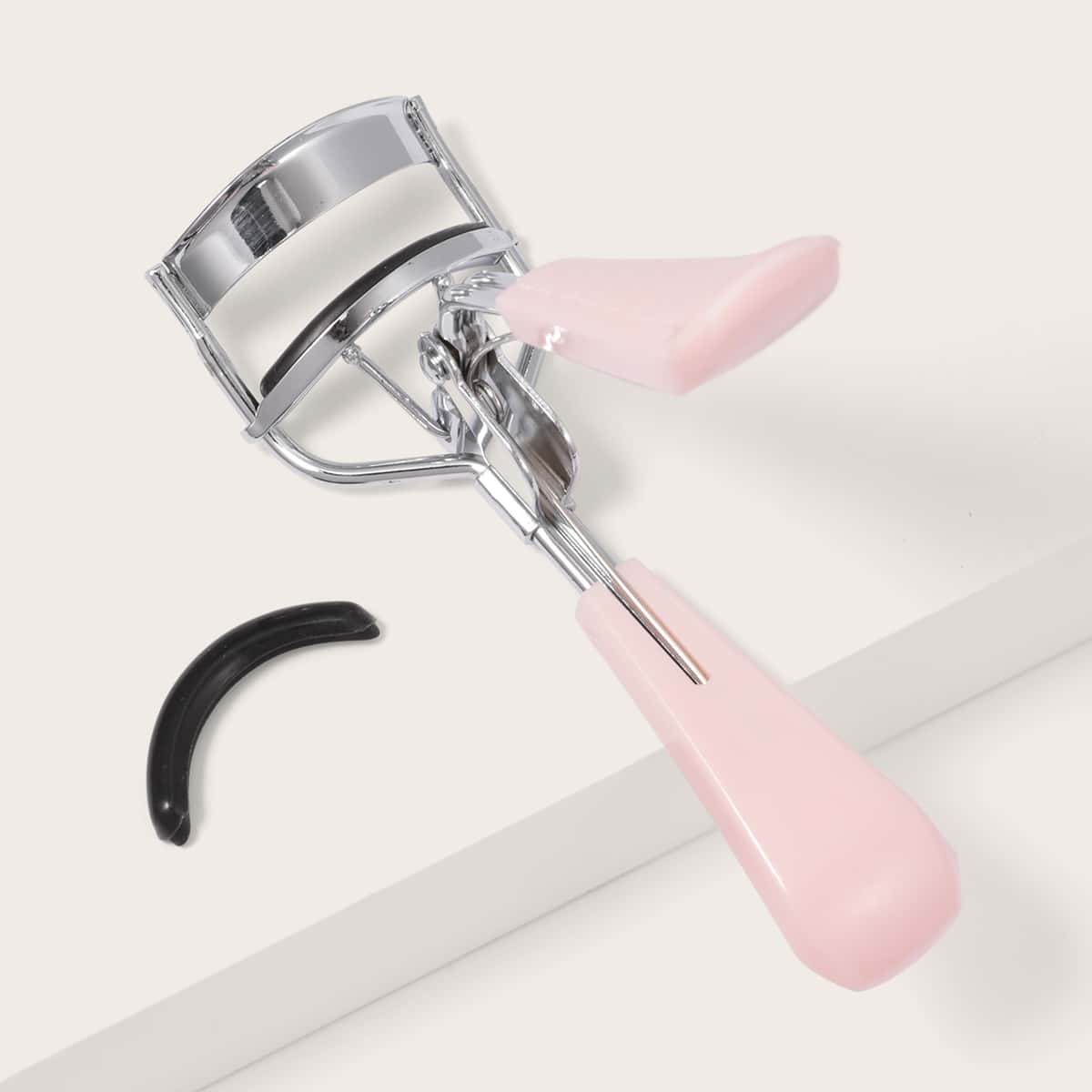 

Metal Eyelash Curler With 1pc Replacement Strip, Pink