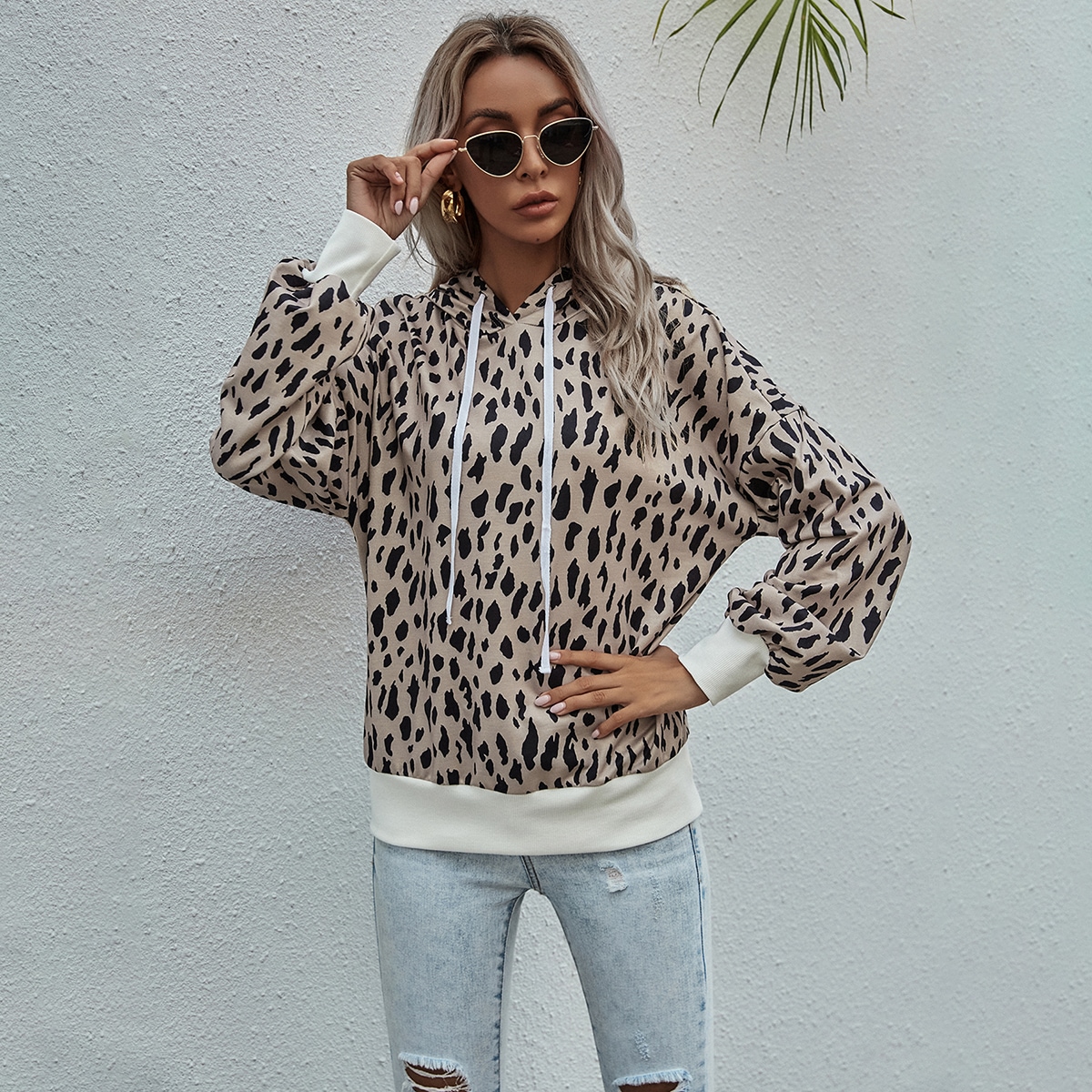 Image of Allover Print Drop Shoulder Drawstring Hoodie