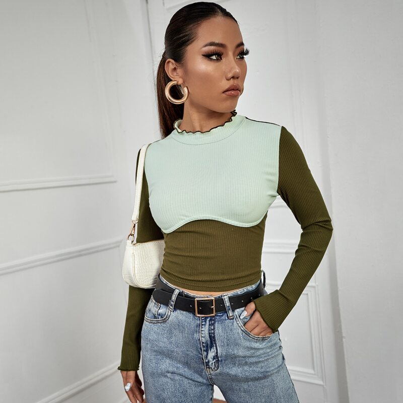 

Two Tone Lettuce Trim Crop Tee, Green
