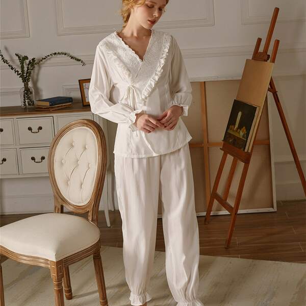 

Frill Trim Tie Front Pajama Set, White