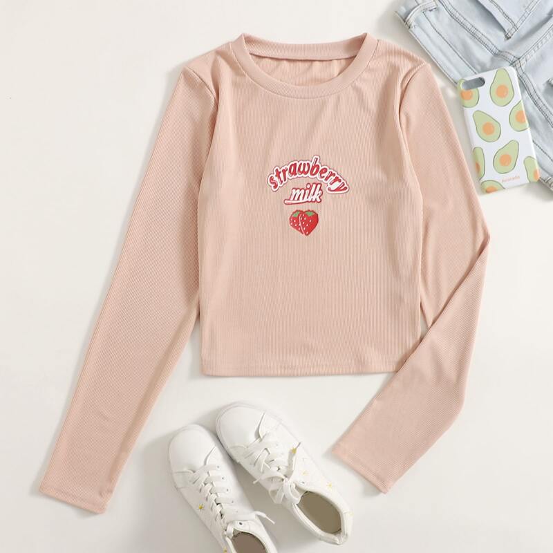 

Letter Strawberry Graphic Crop Tee, Dusty pink