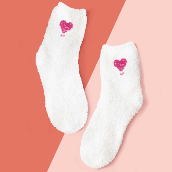 

Heart Print Fuzzy Socks, White