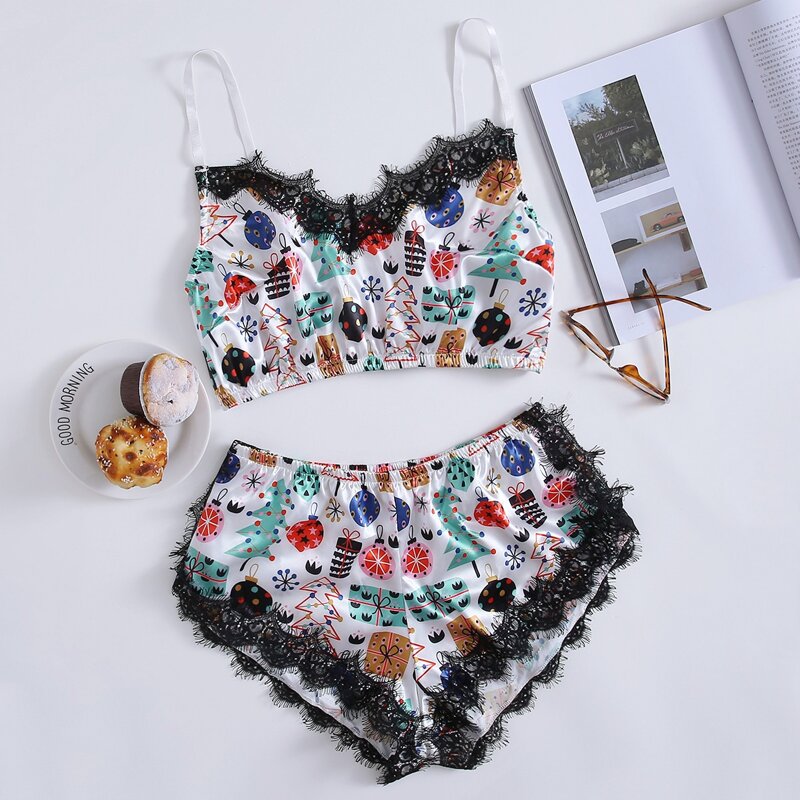 

Contrast Eyelash Lace Christmas Pattern PJ Set, Multicolor