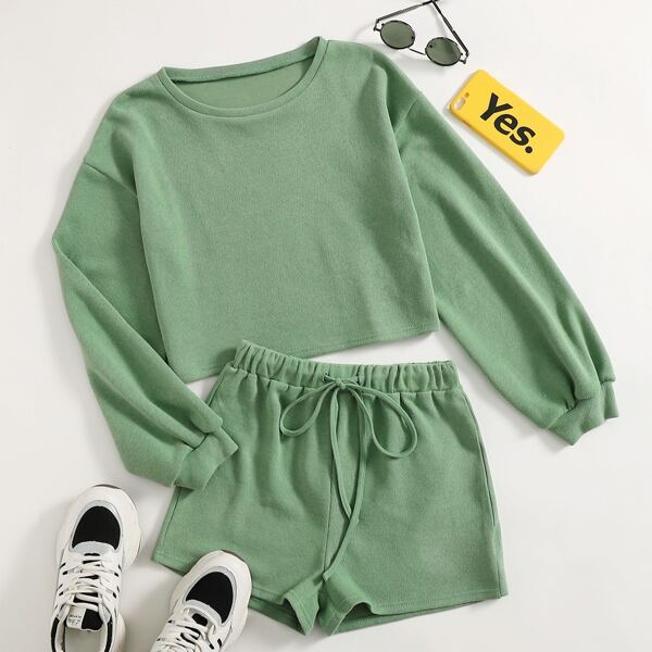 

Solid Drop Shoulder Crop Tee & Drawstring Track Shorts, Green