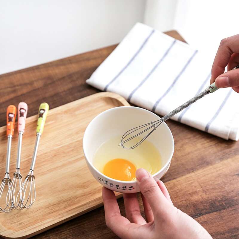 

1pc Random Cartoon Graphic Whisk, Multicolor