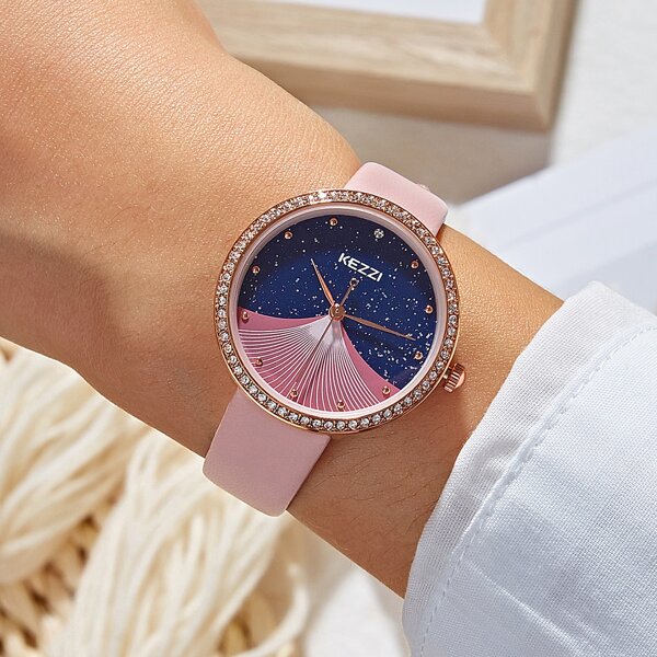 

Rhinestone Decor Round Pointer Quartz Watch
