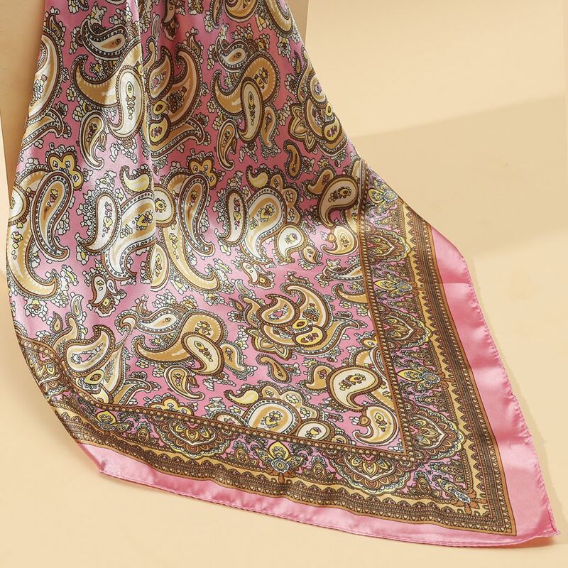 

Paisley Pattern Bandana, Multicolor