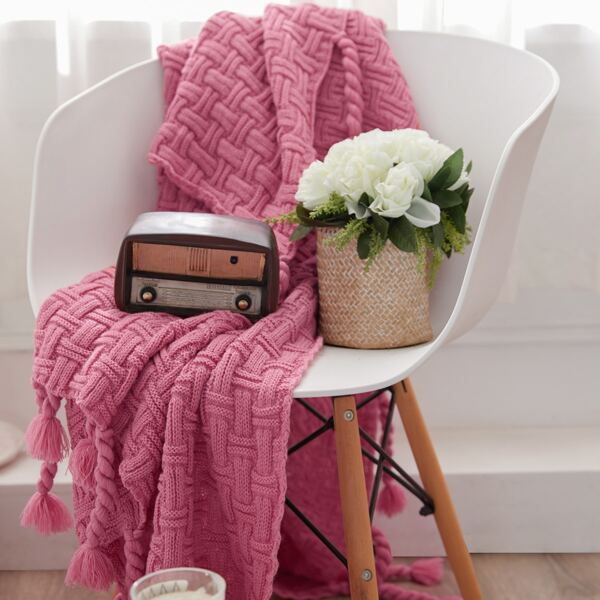 

Solid Color Tassel Blanket, Pink