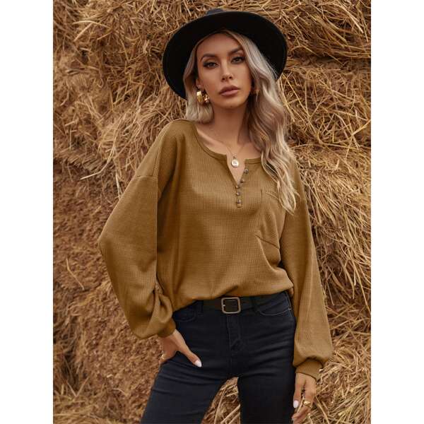 

Notched Neck Pocket Patched Waffle Tee, Mocha brown