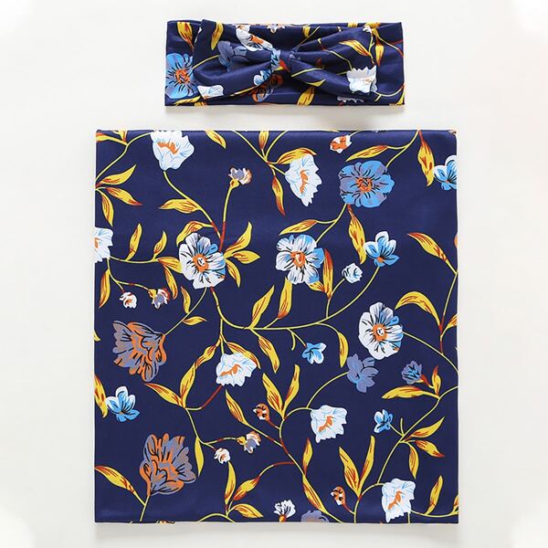 

Newborn Girl Floral Print Blanket & Headband, Navy blue