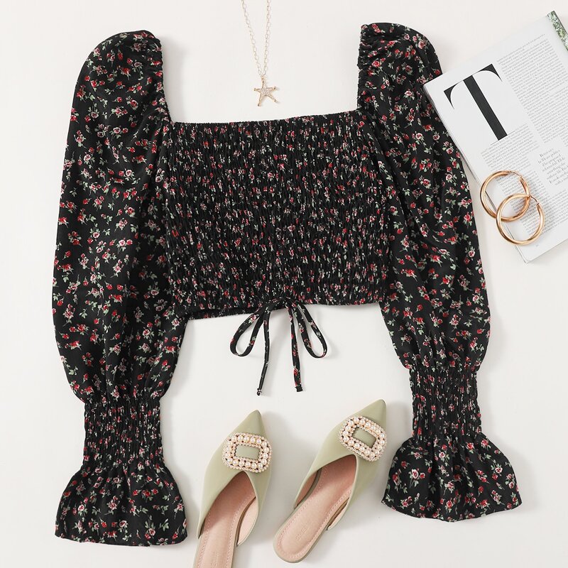 

Ditsy Flower Shirred Crop Top, Black