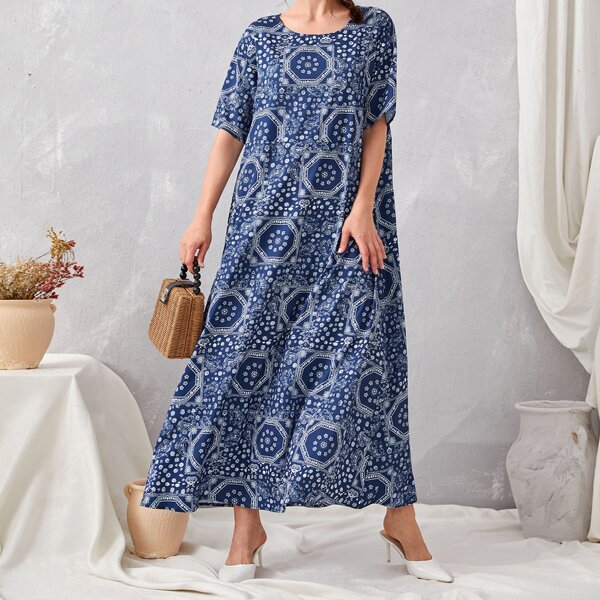 

Paisley Print Drop Shoulder Tunic Dress, Navy blue