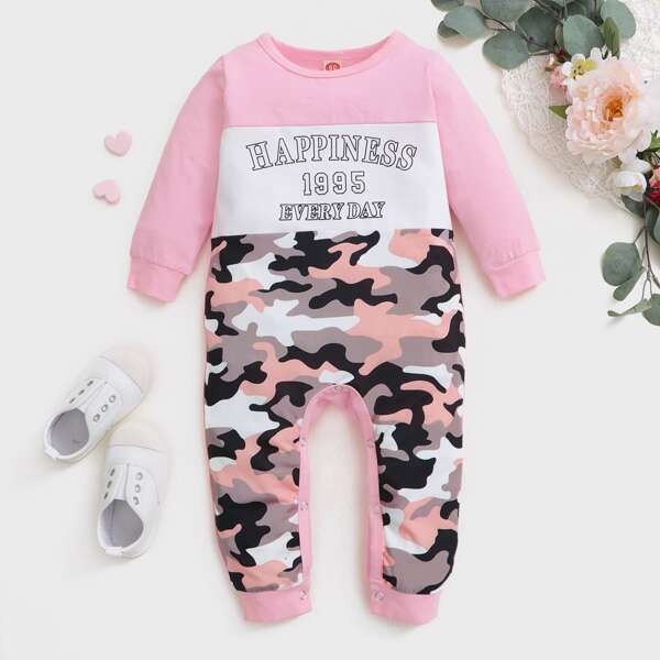 

Baby Girl Camo & Letter Graphic Jumpsuit, Multicolor