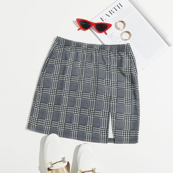 

Split Hem Plaid Skirt, Black and white