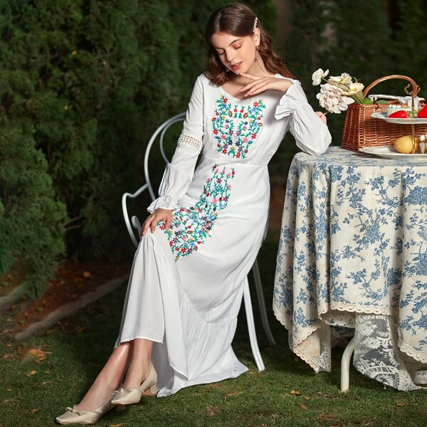 

Floral Embroidery Ruffle Hem Flounce Sleeve Dress, White
