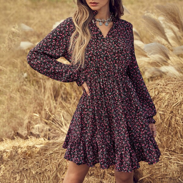 

Ditsy Floral Ruffle Hem Swing Dress, Multicolor